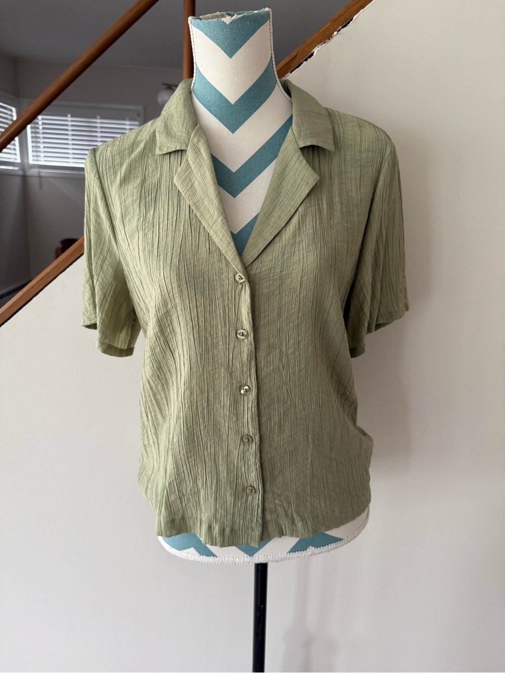 Rachel Zoe Olive Green Short Sleeve Button-Front Shirt